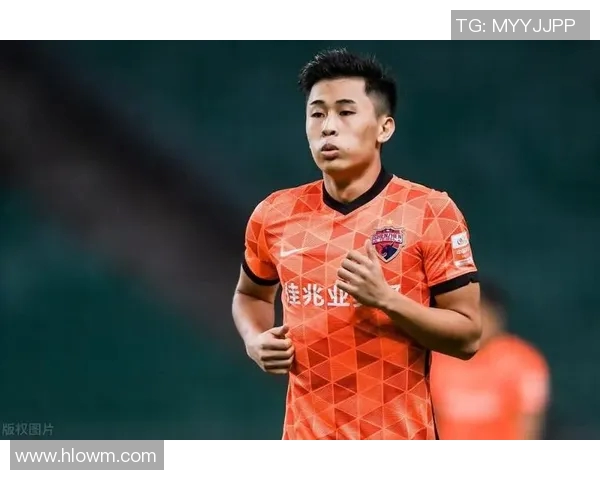 深圳队迎战北京国安戴伟浚展现实力争夺胜利荣耀